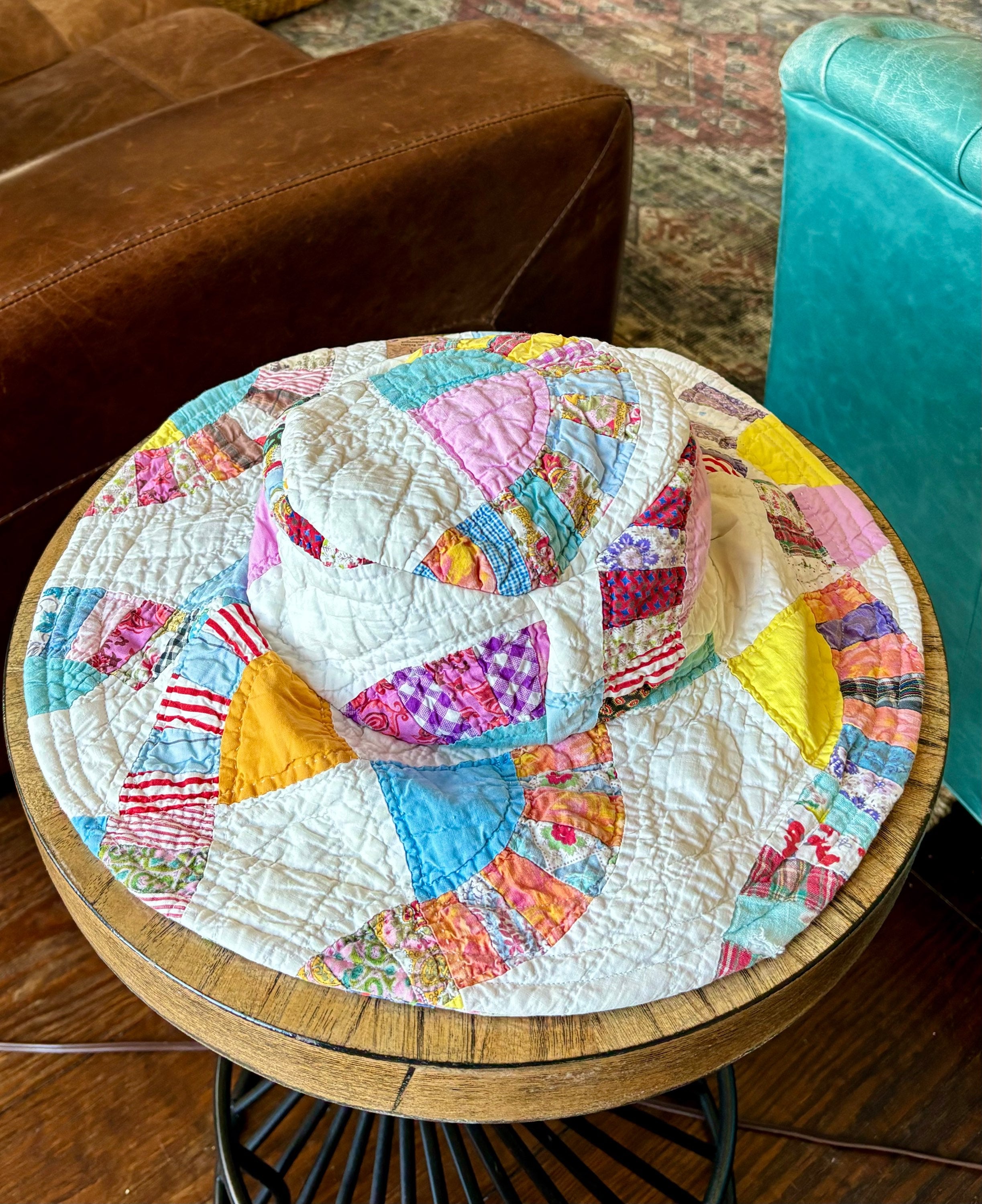 Sombrero de cubo reversible