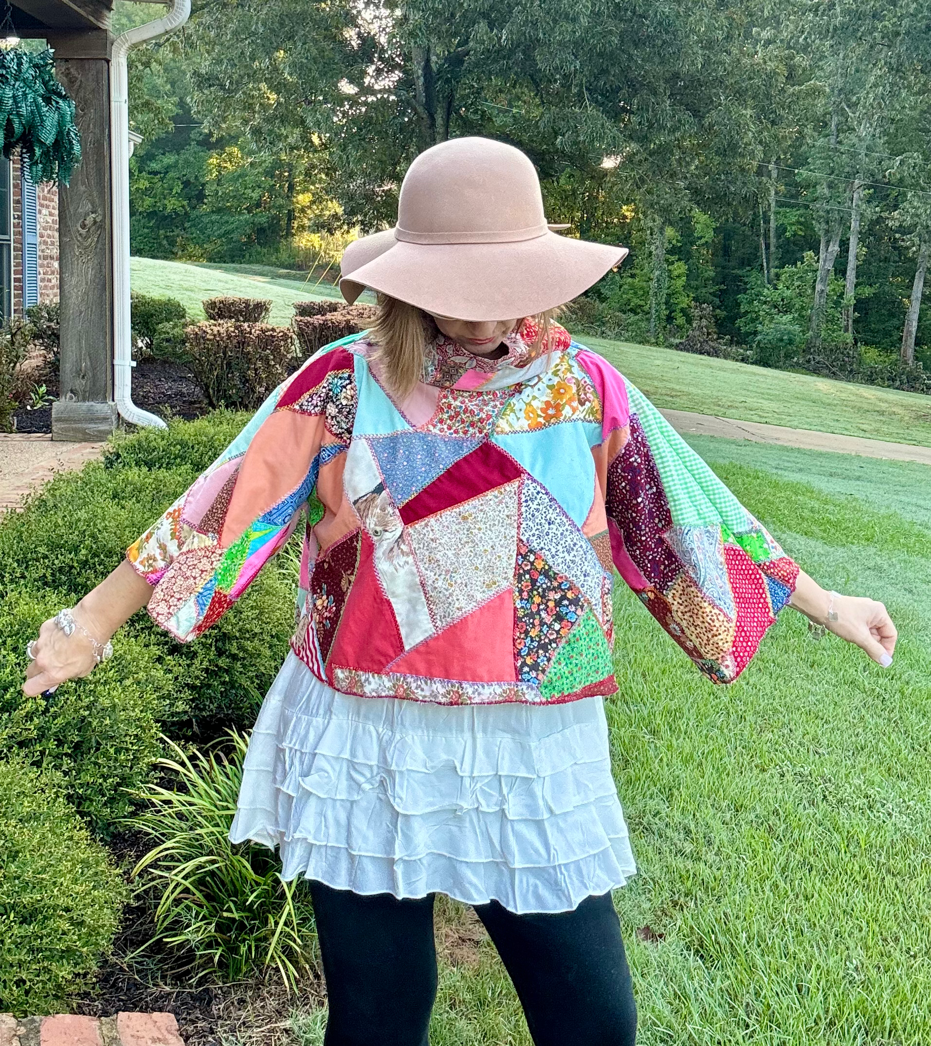 Cropped Tunic Jackie-O collar