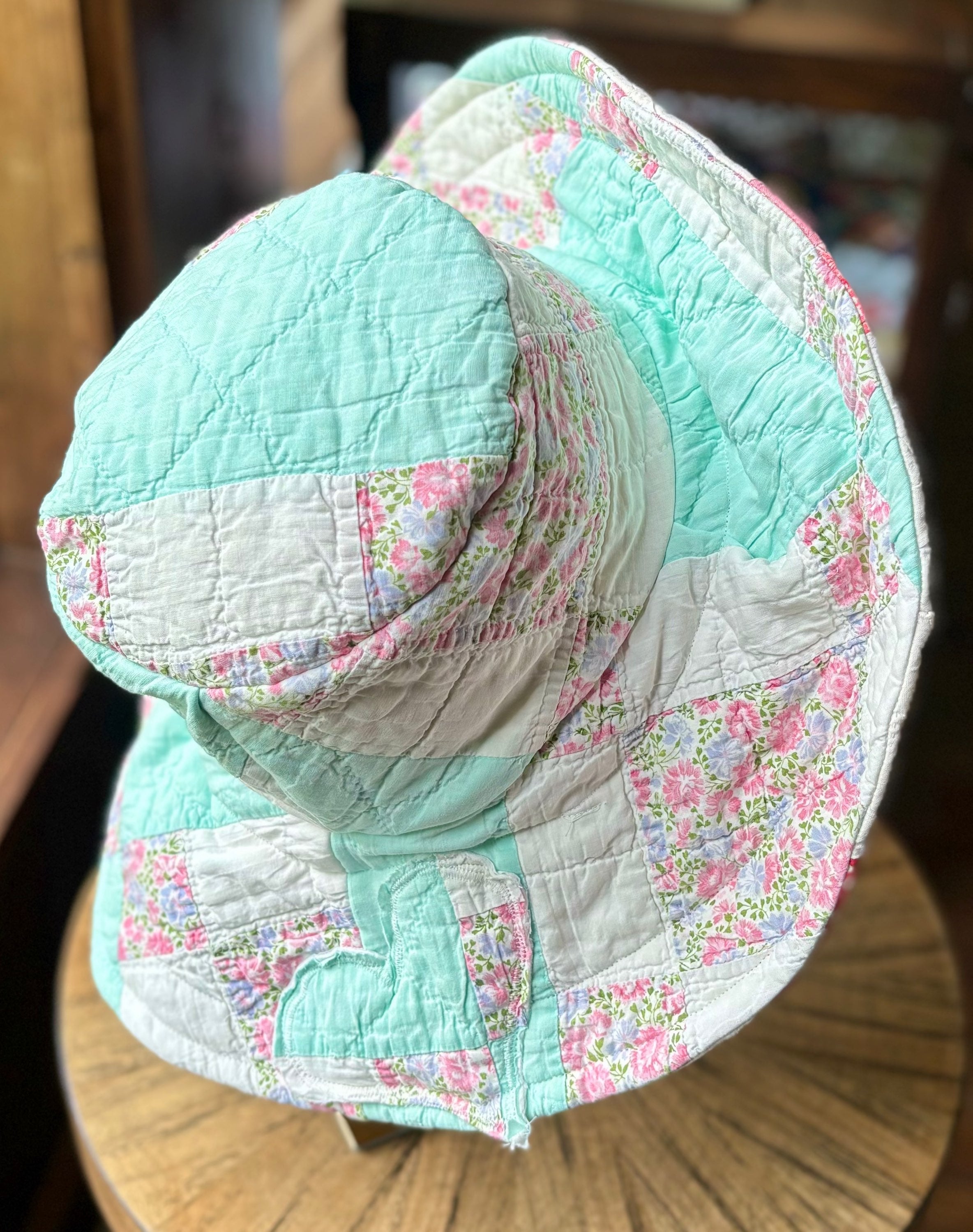 Sombrero de cubo reversible