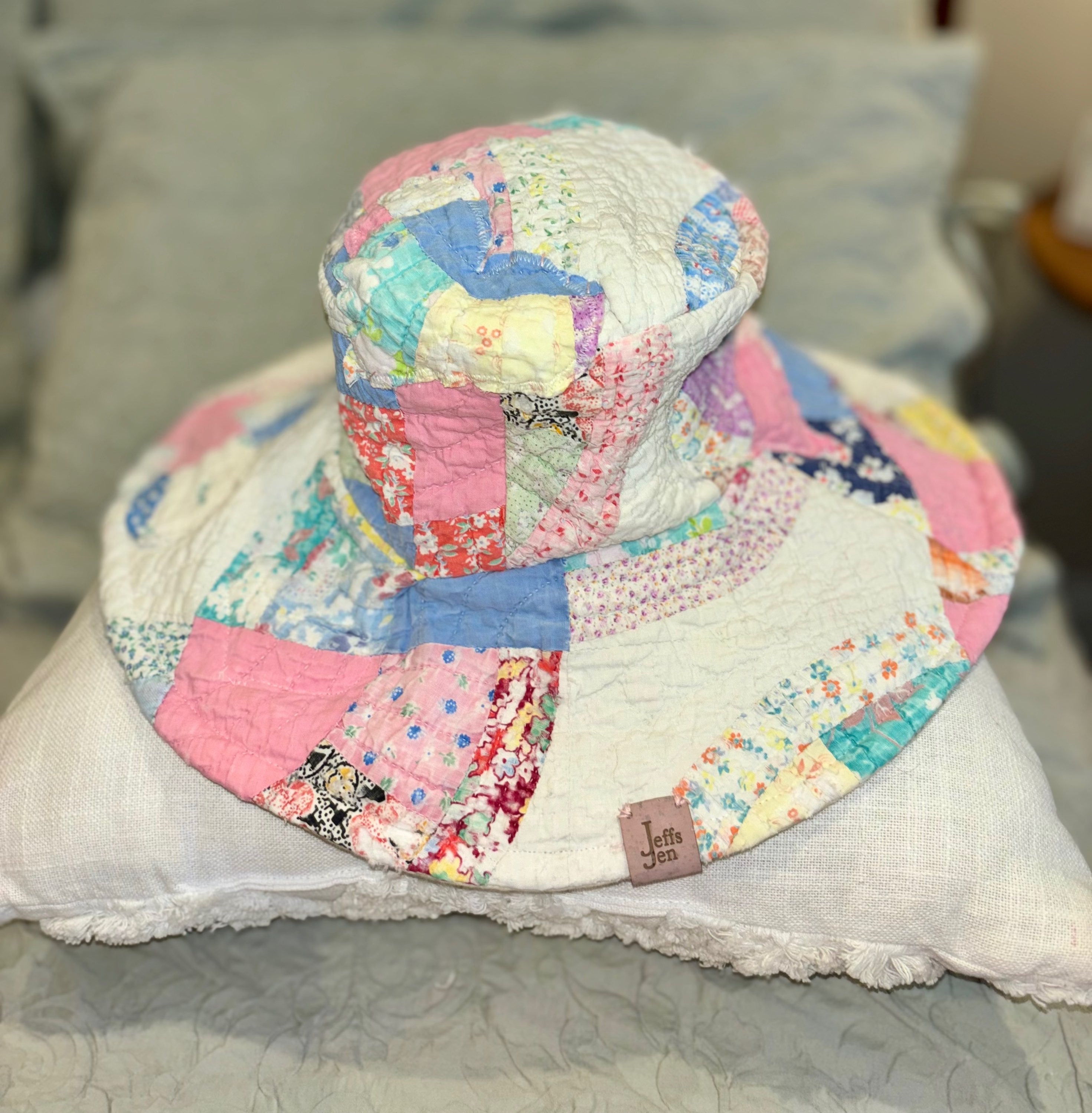 Sombrero de cubo reversible