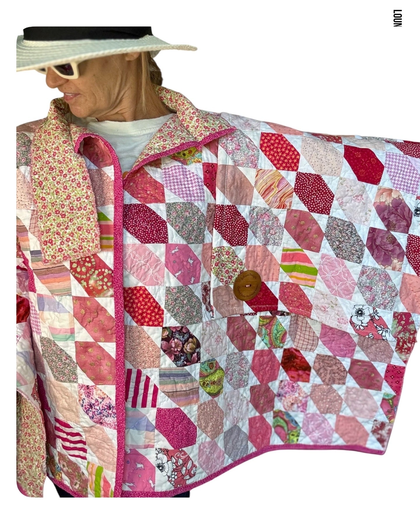 Ellen (Cropped Squared Cloak)
