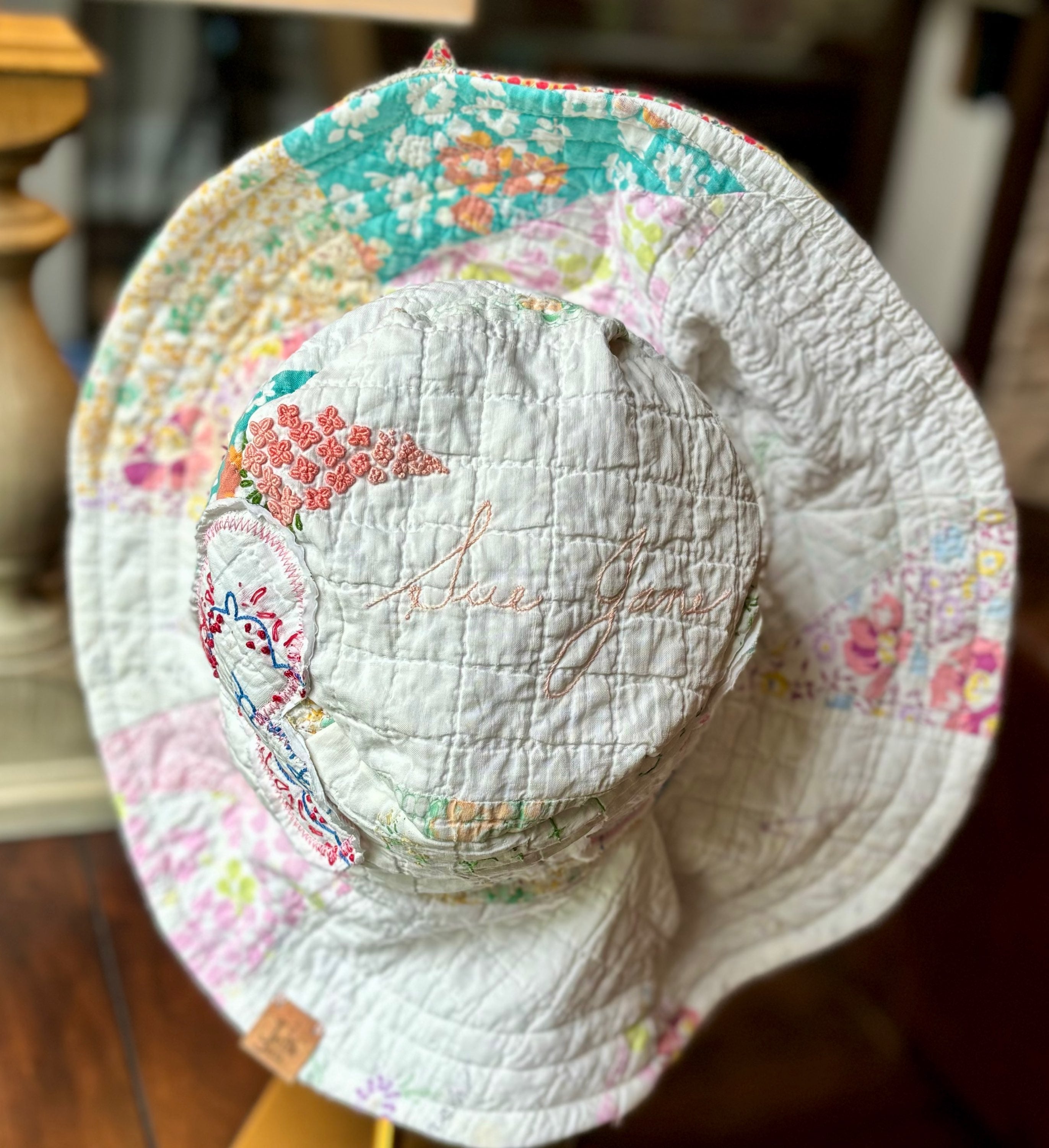 Sombrero de cubo reversible