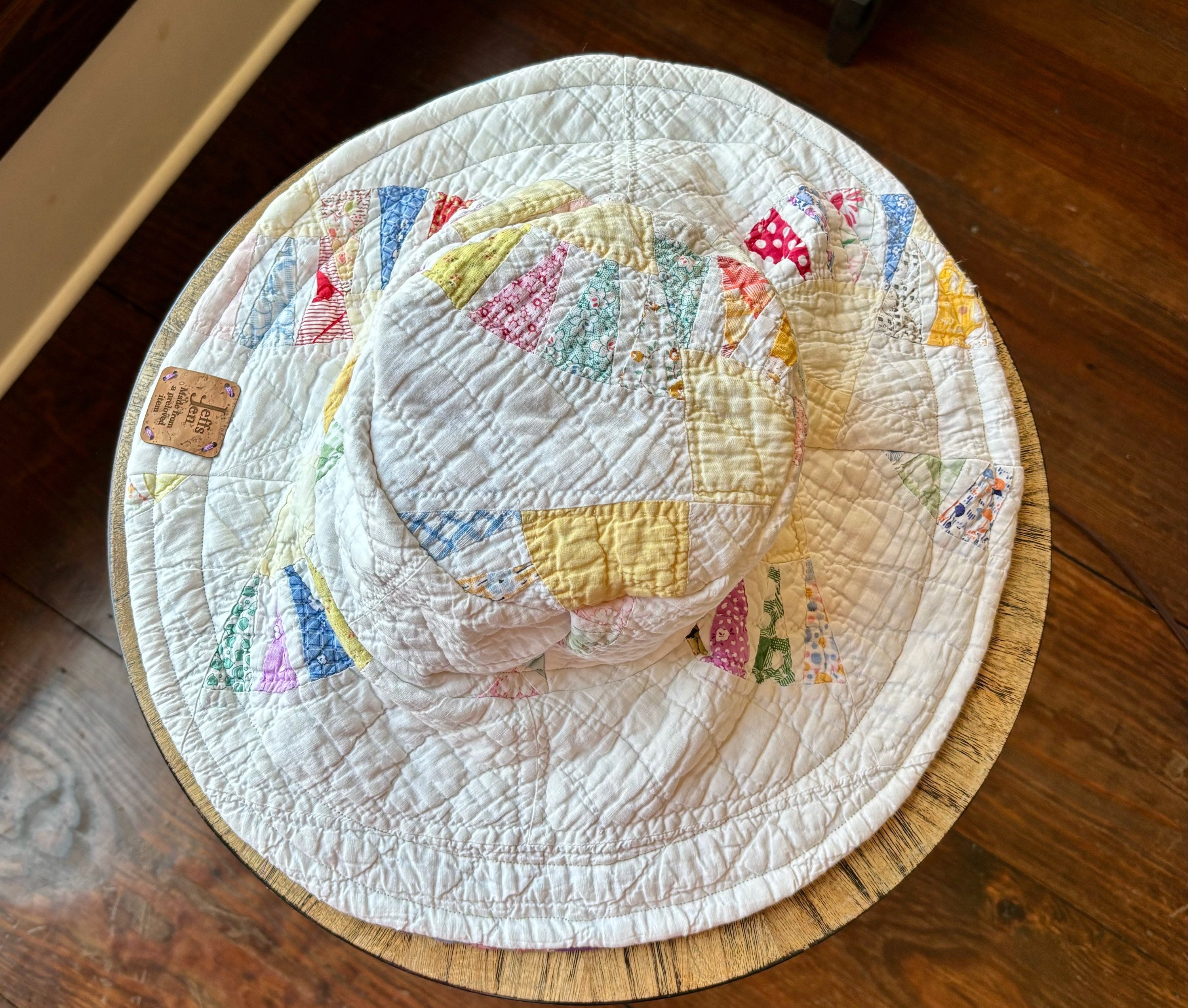 Sombrero de cubo reversible