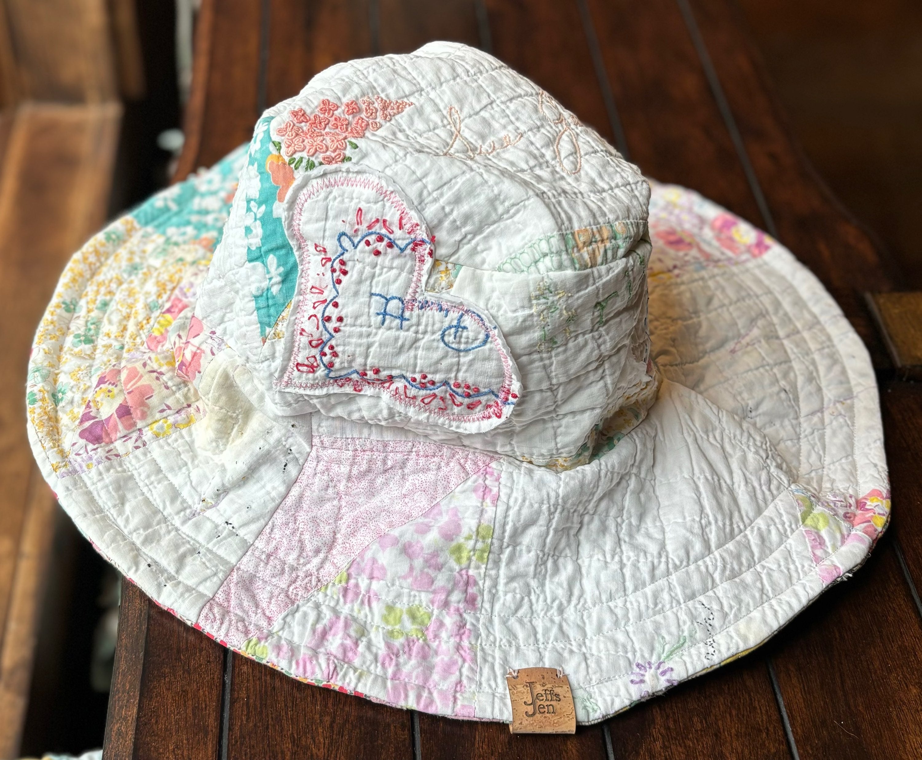 Sombrero de cubo reversible