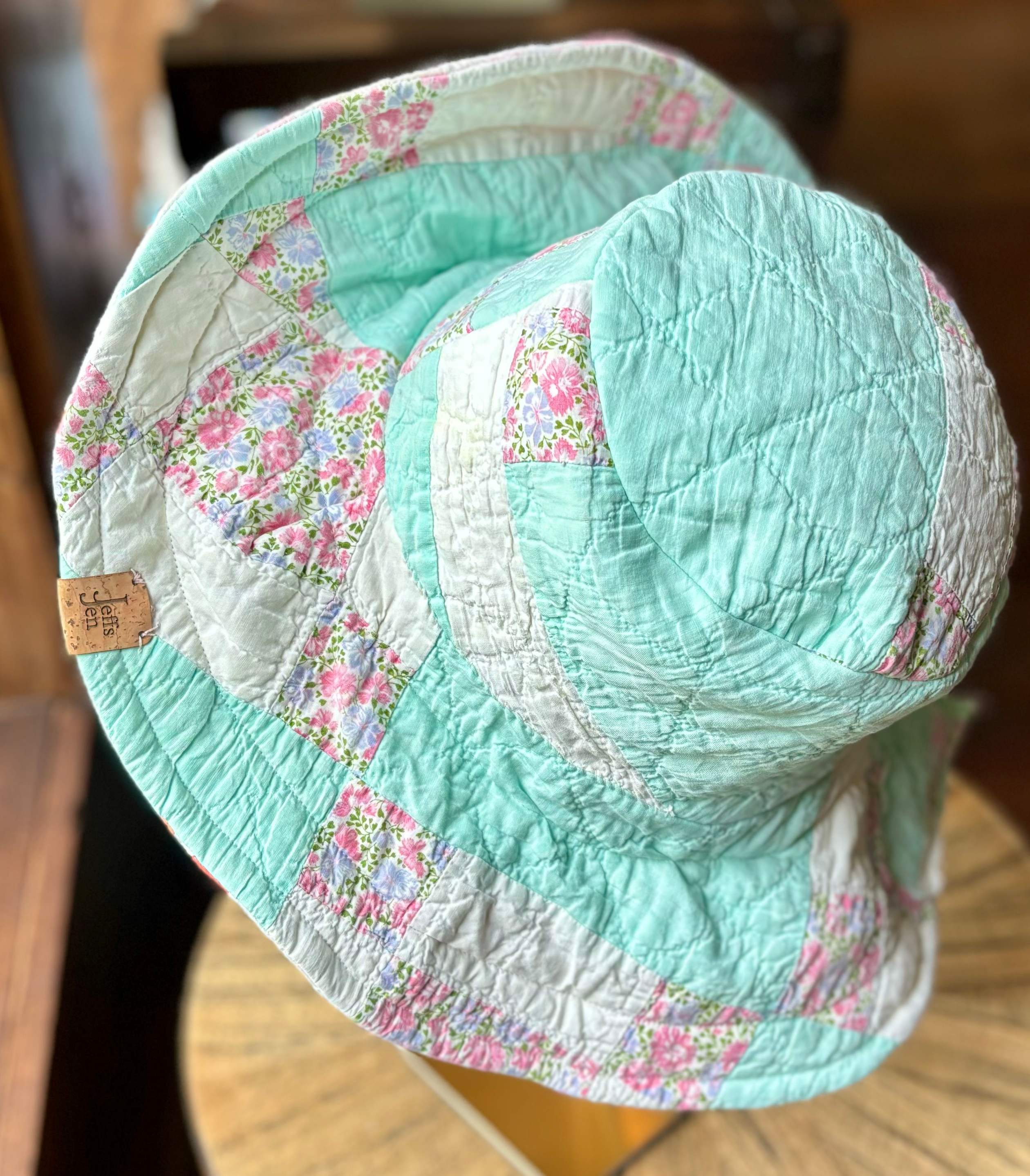Sombrero de cubo reversible