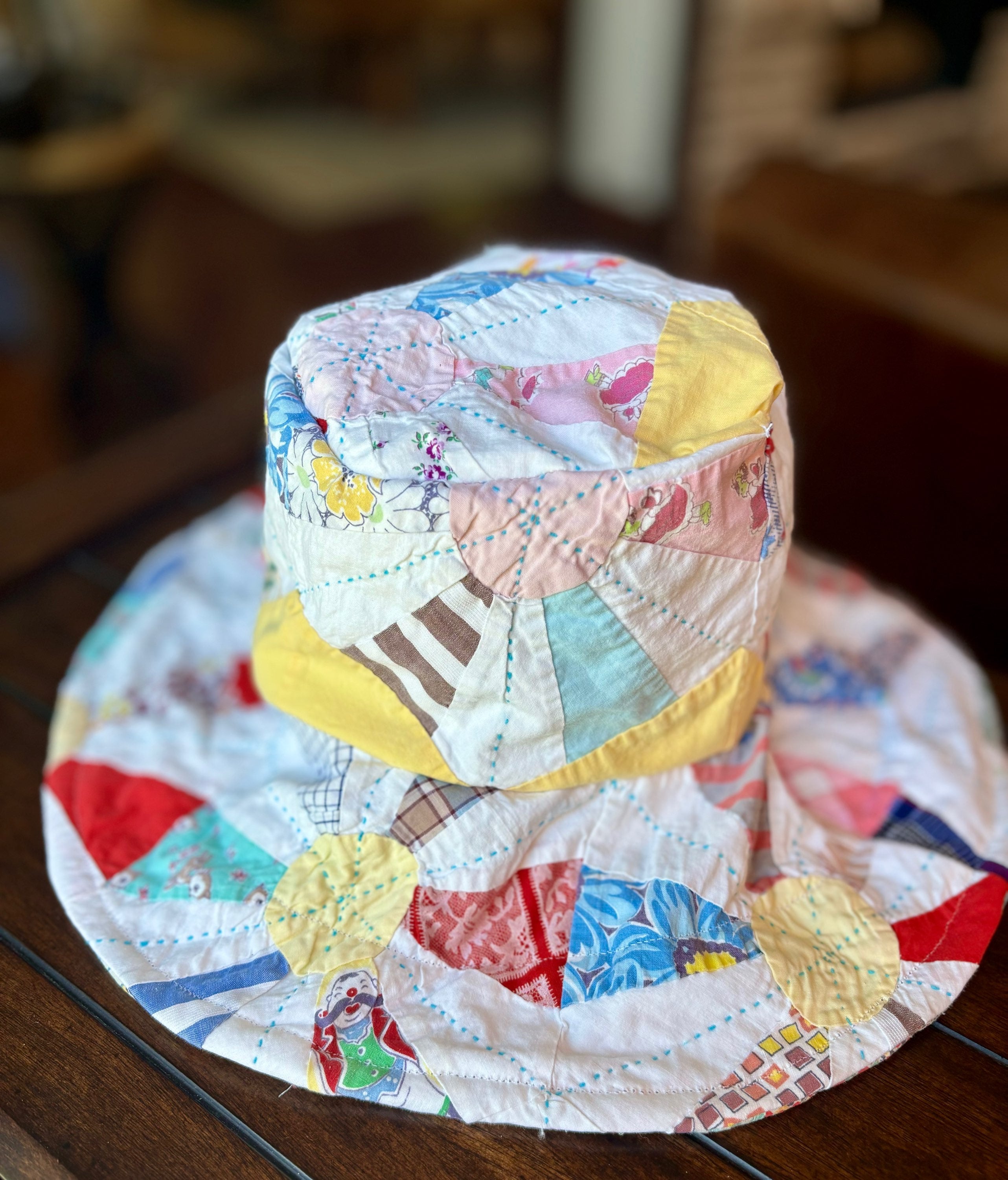 Sombrero de cubo reversible