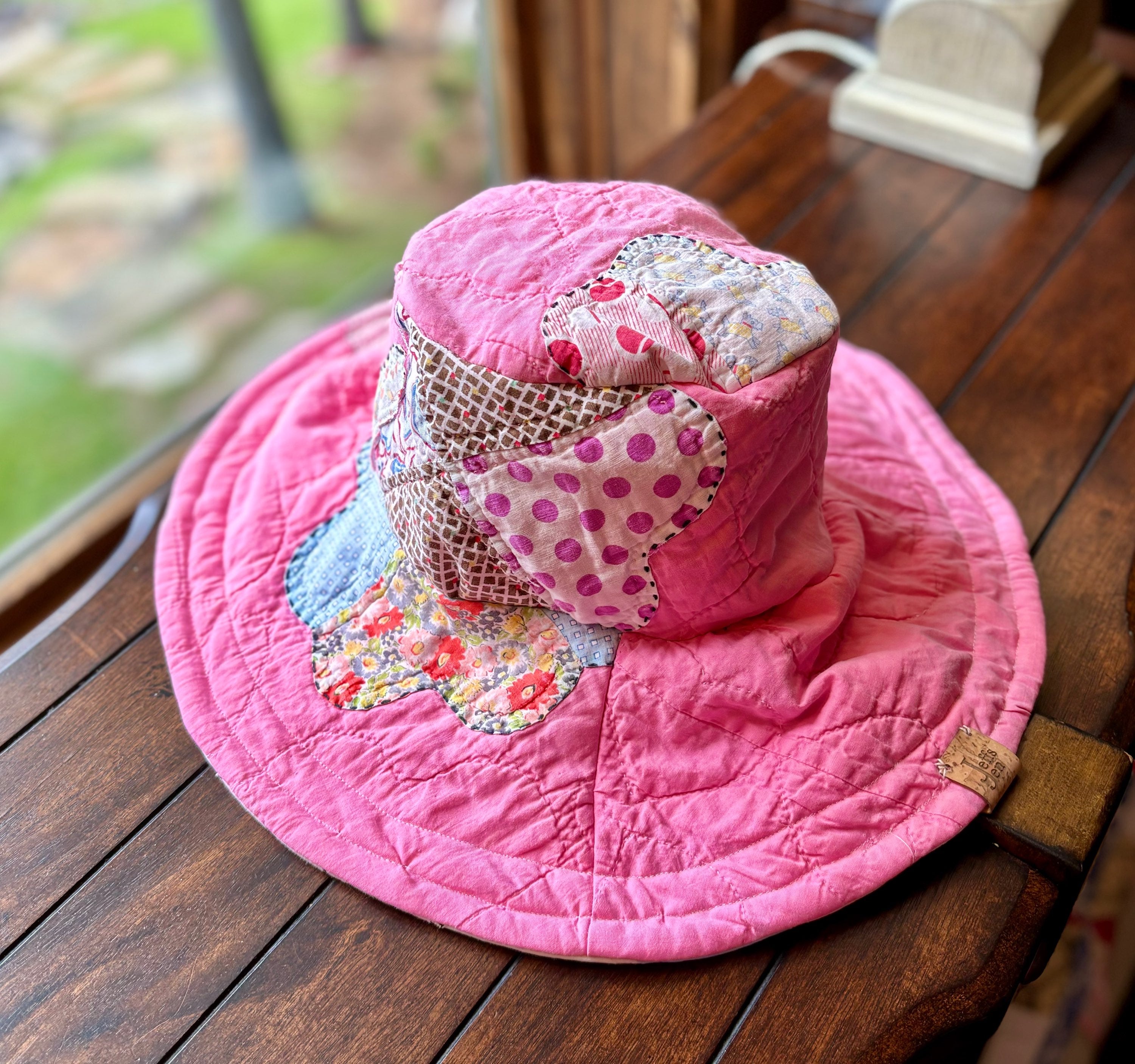 Sombrero de cubo reversible