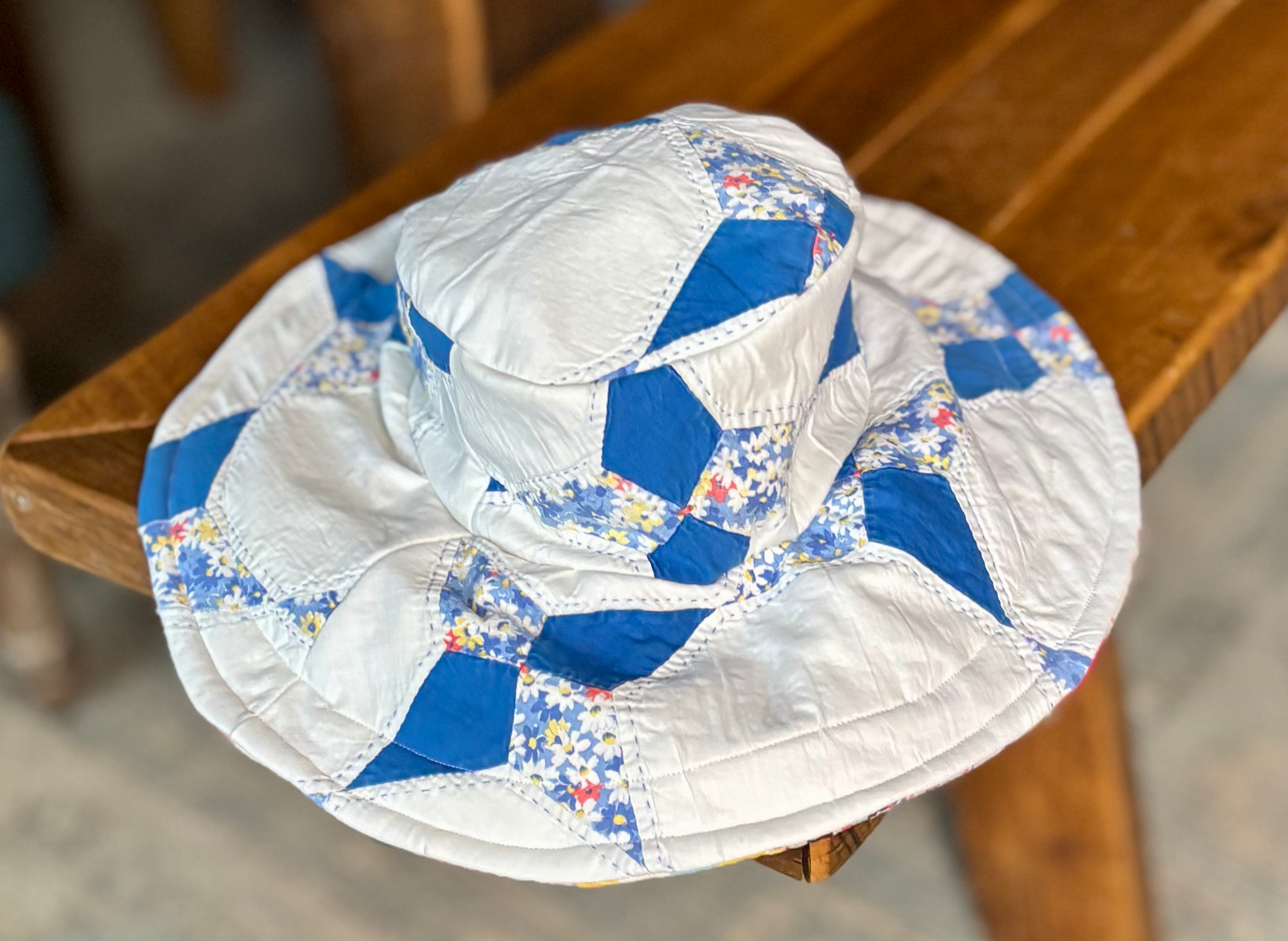 Beebee’s Bonnet (reversible bucket hat)