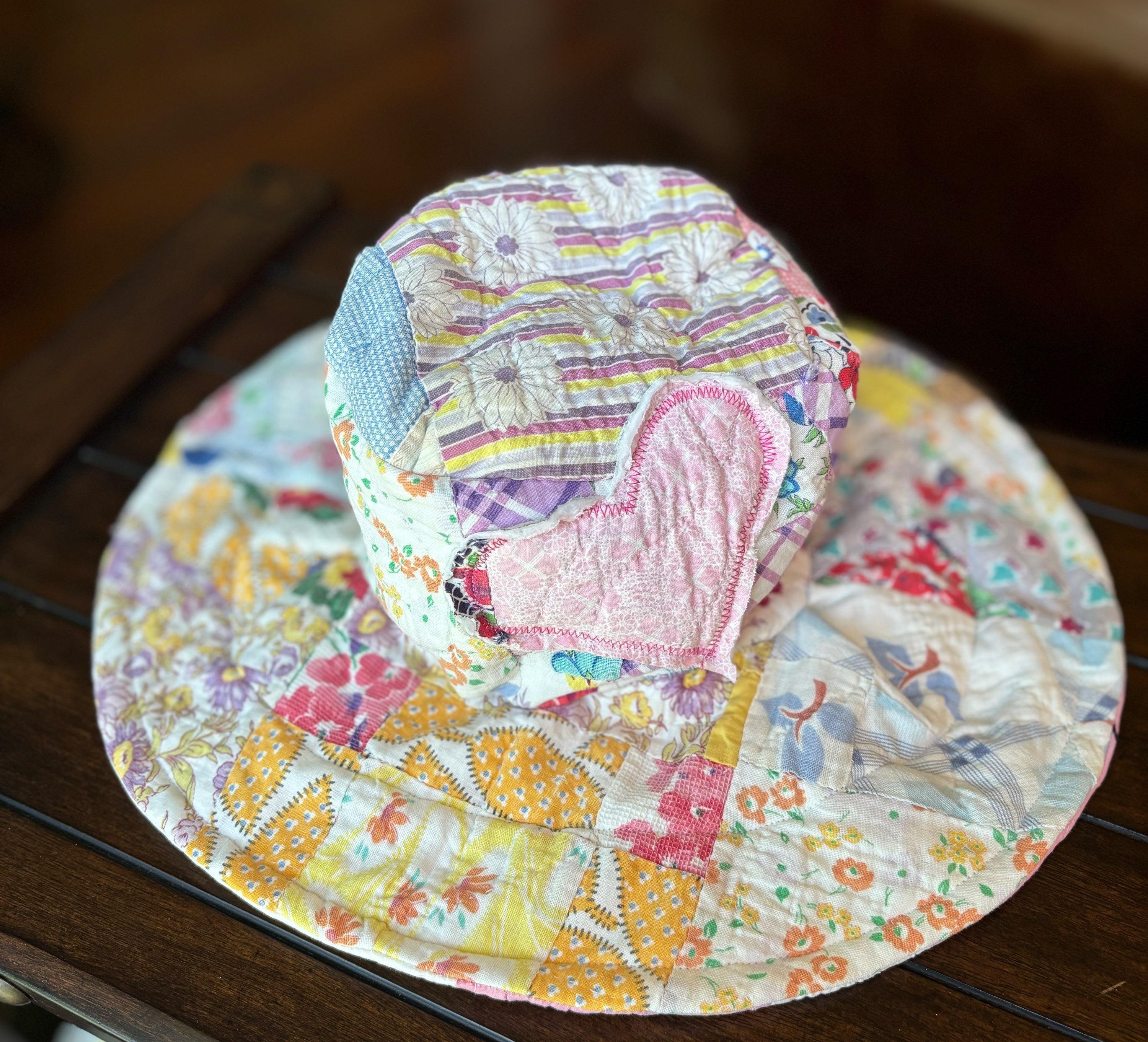 Sombrero de cubo reversible