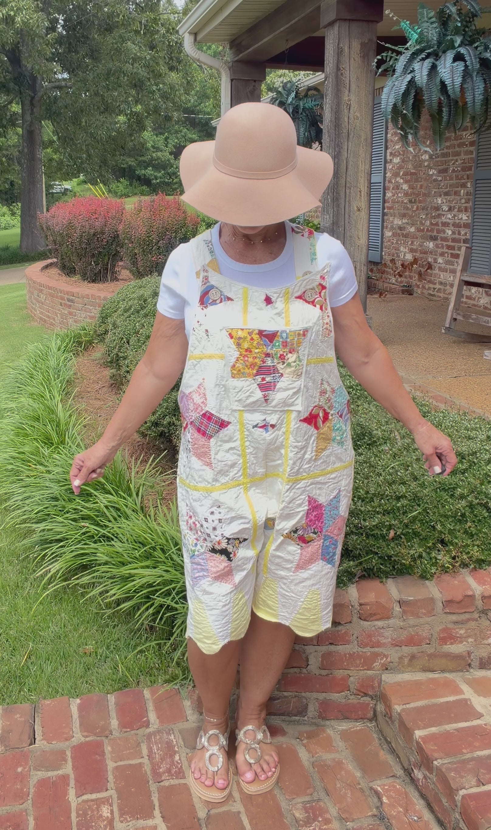 Cargar vídeo: Overall Shorts